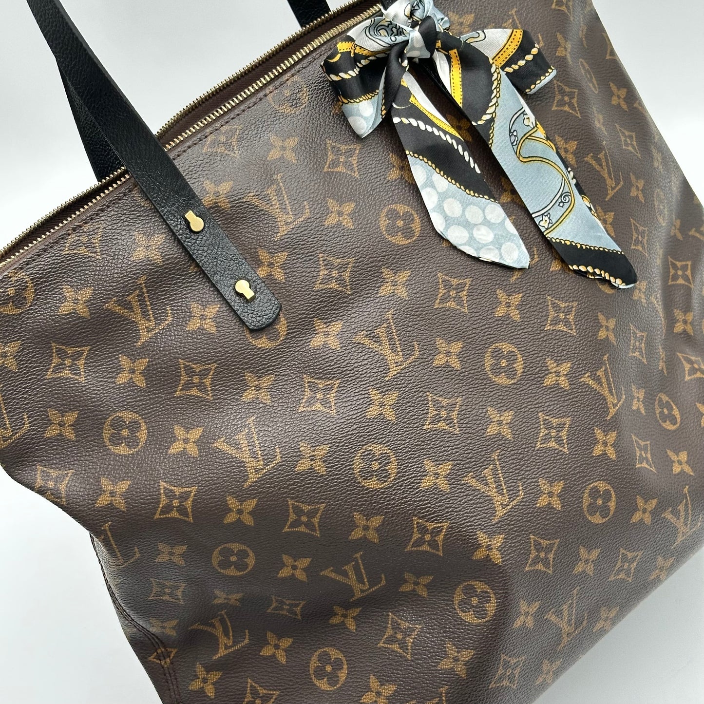 Authentic Louis Vuitton 1999 Monogram Cabas Mezzo Tote