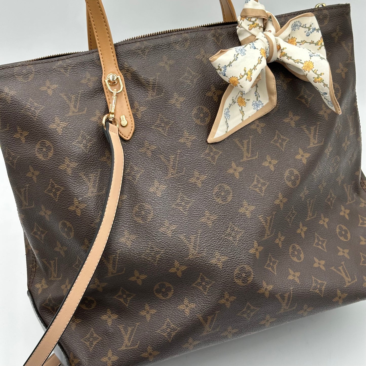 Authentic Louis Vuitton 1999 Monogram Cabas Mezzo Tote