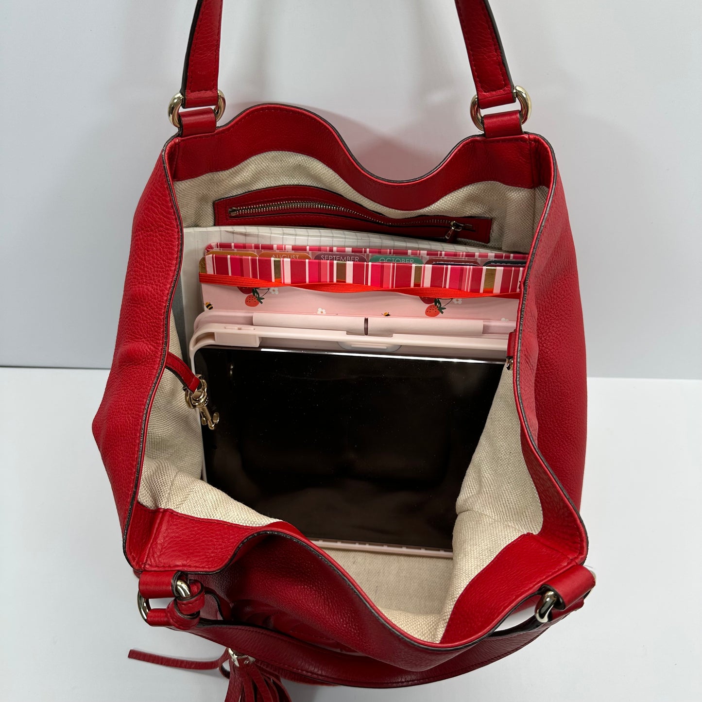 Authentic GUCCI Red Pebbled Leather Soho Top Handle Tote Bag