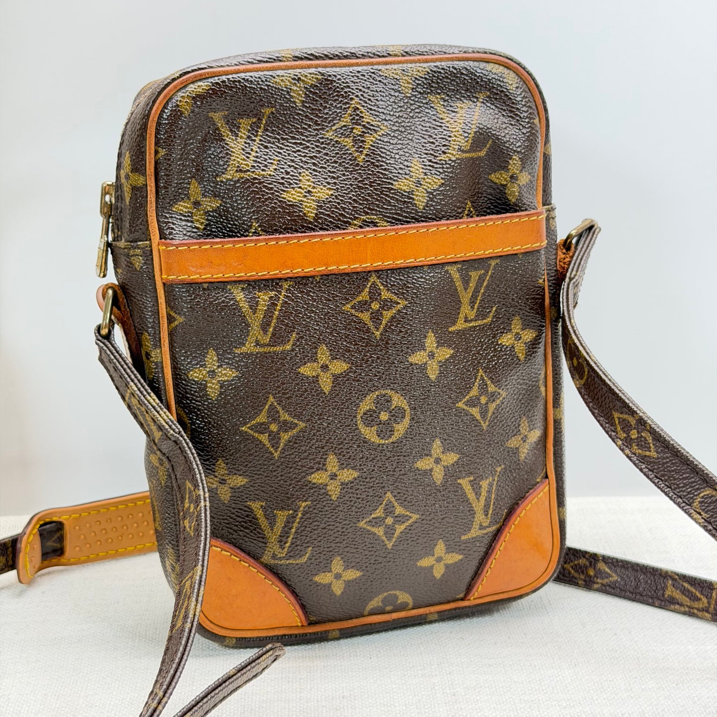 Authentic Louis Vuitton 1988 Monogram Danube MM Crossbody