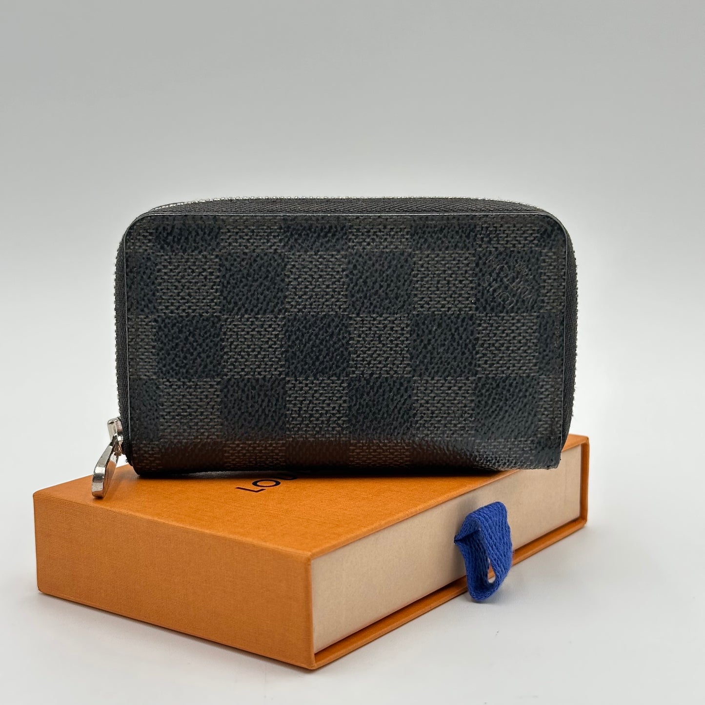 Authentic Louis Vuitton 2013 Damier Graphite Zippy Coin Purse Wallet