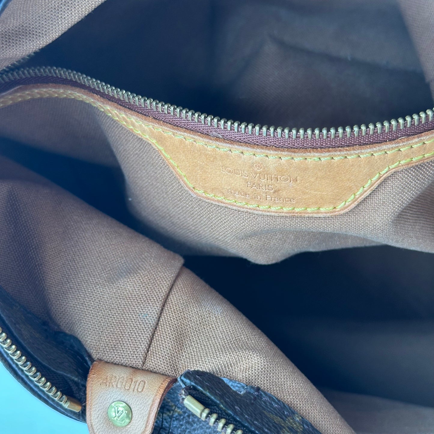 Authentic Louis Vuitton 2000 Monogram Cabas Mezzo Tote