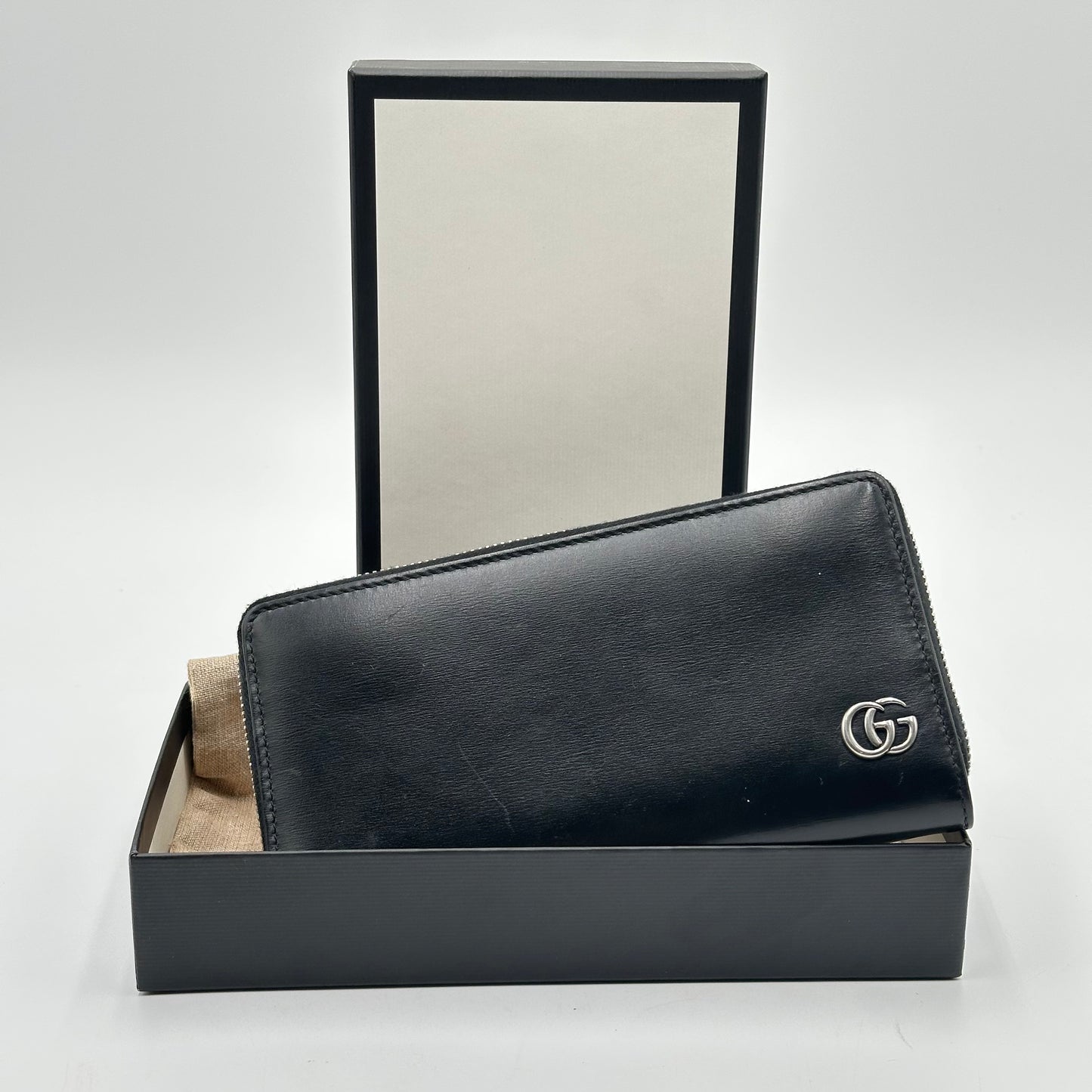 Authentic GUCCI Marmont Full Zip Wallet