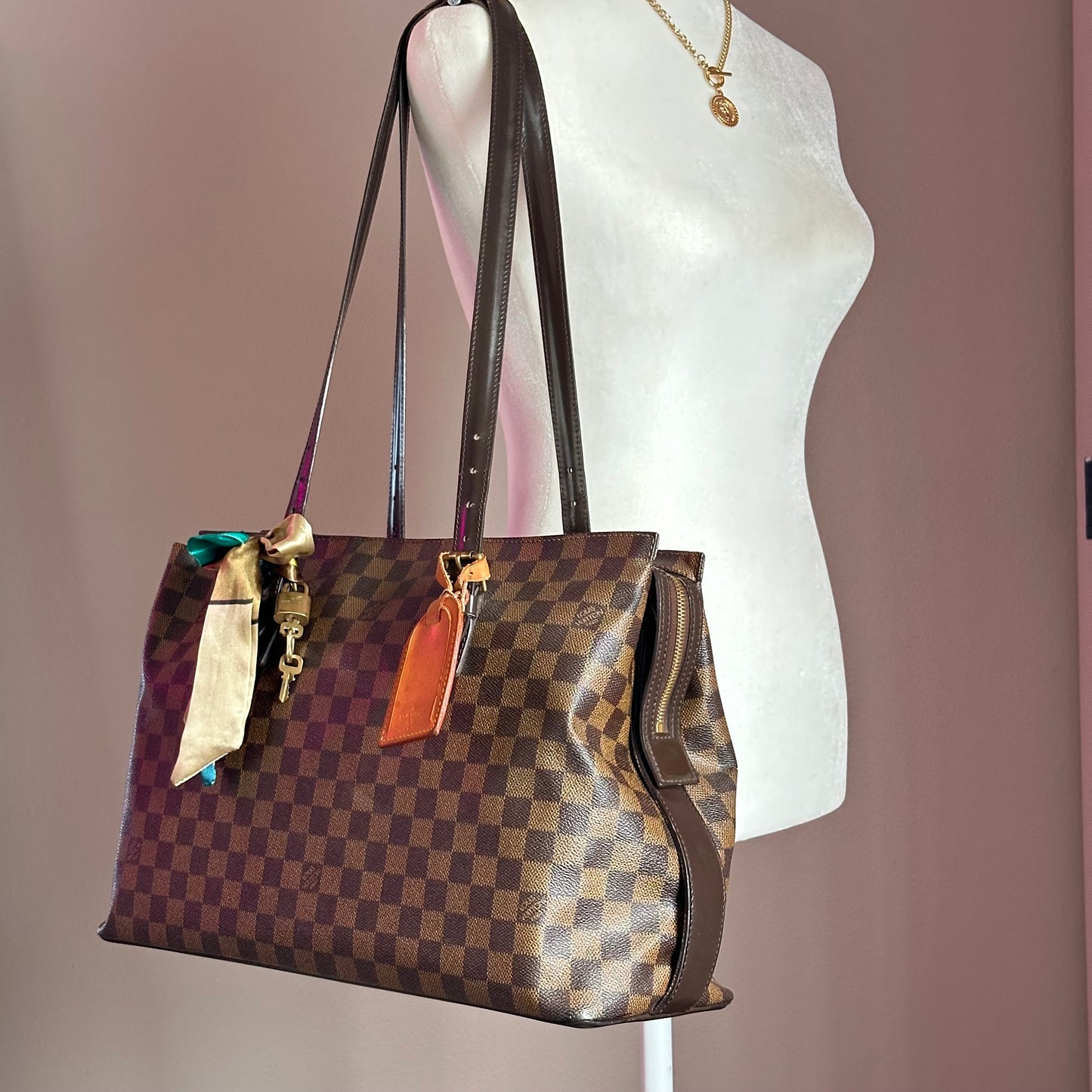 Authentic Louis Vuitton 2009 Damier Ebene Chelsea Tote