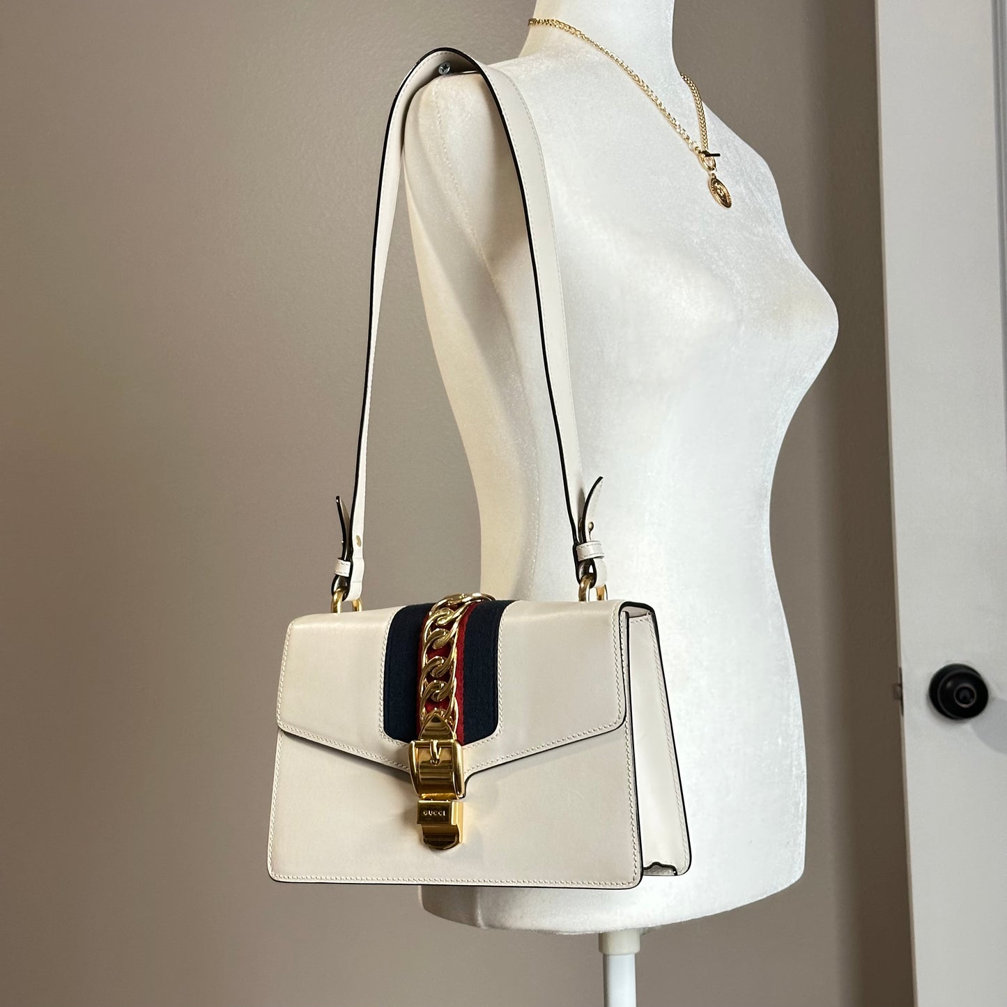 Authentic GUCCI Small Off White Sylvie