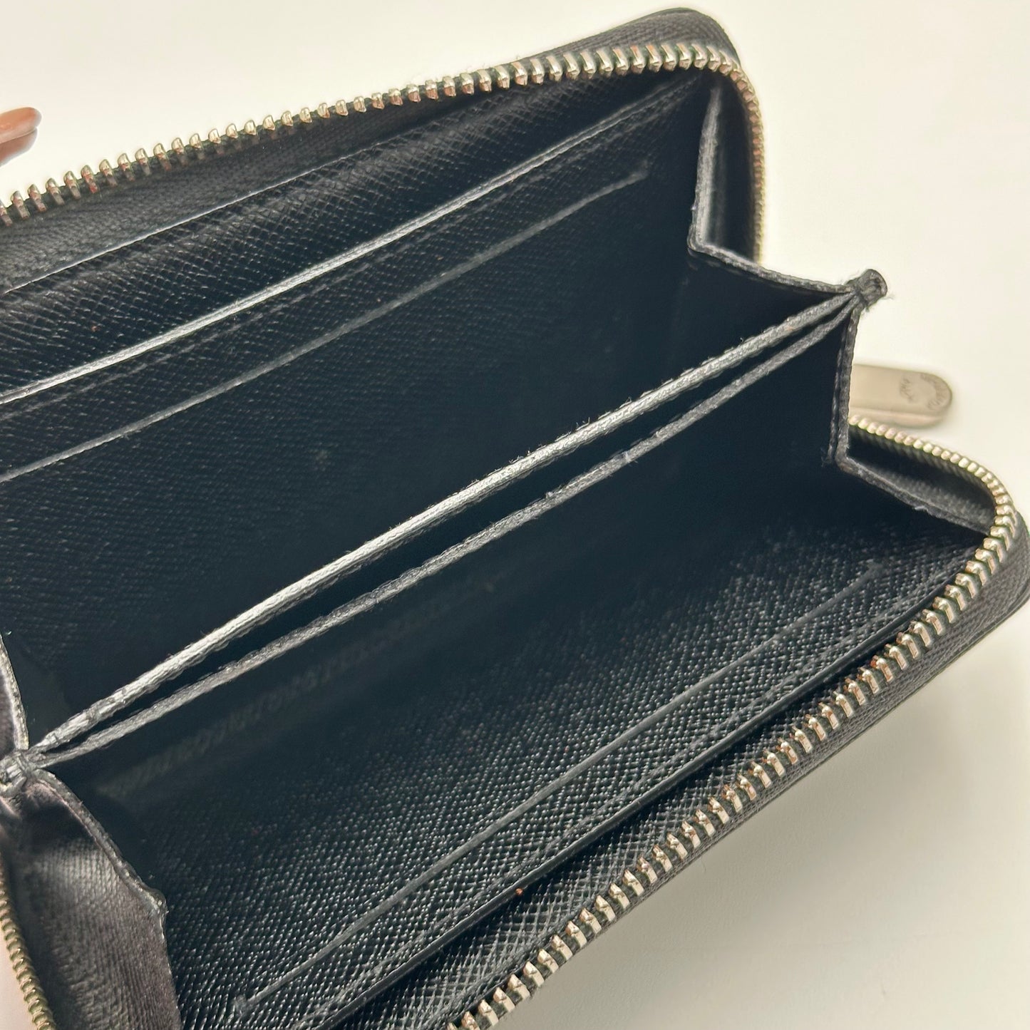 Authentic Louis Vuitton 2013 Damier Graphite Zippy Coin Purse Wallet