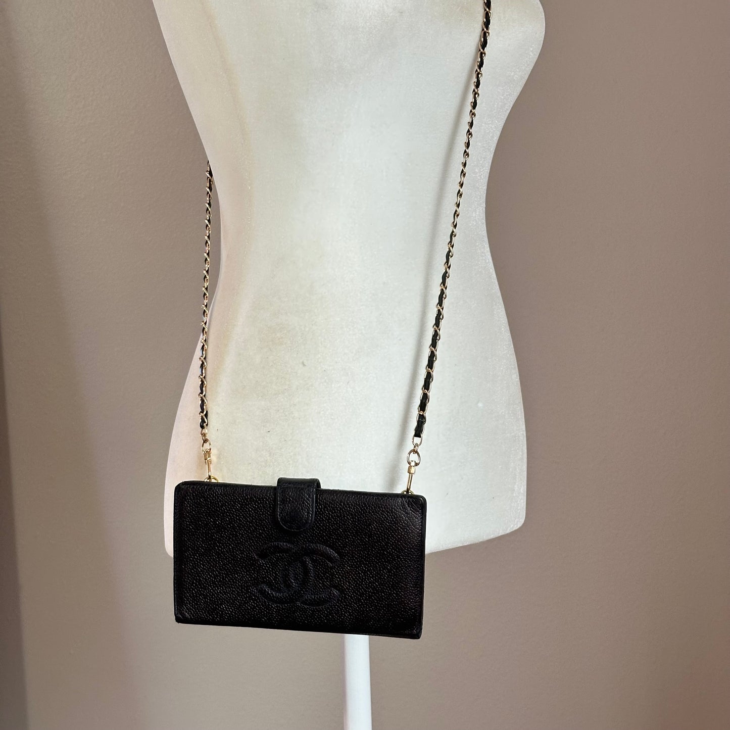 Authentic CHANEL Black Caviar Kisslock Wallet