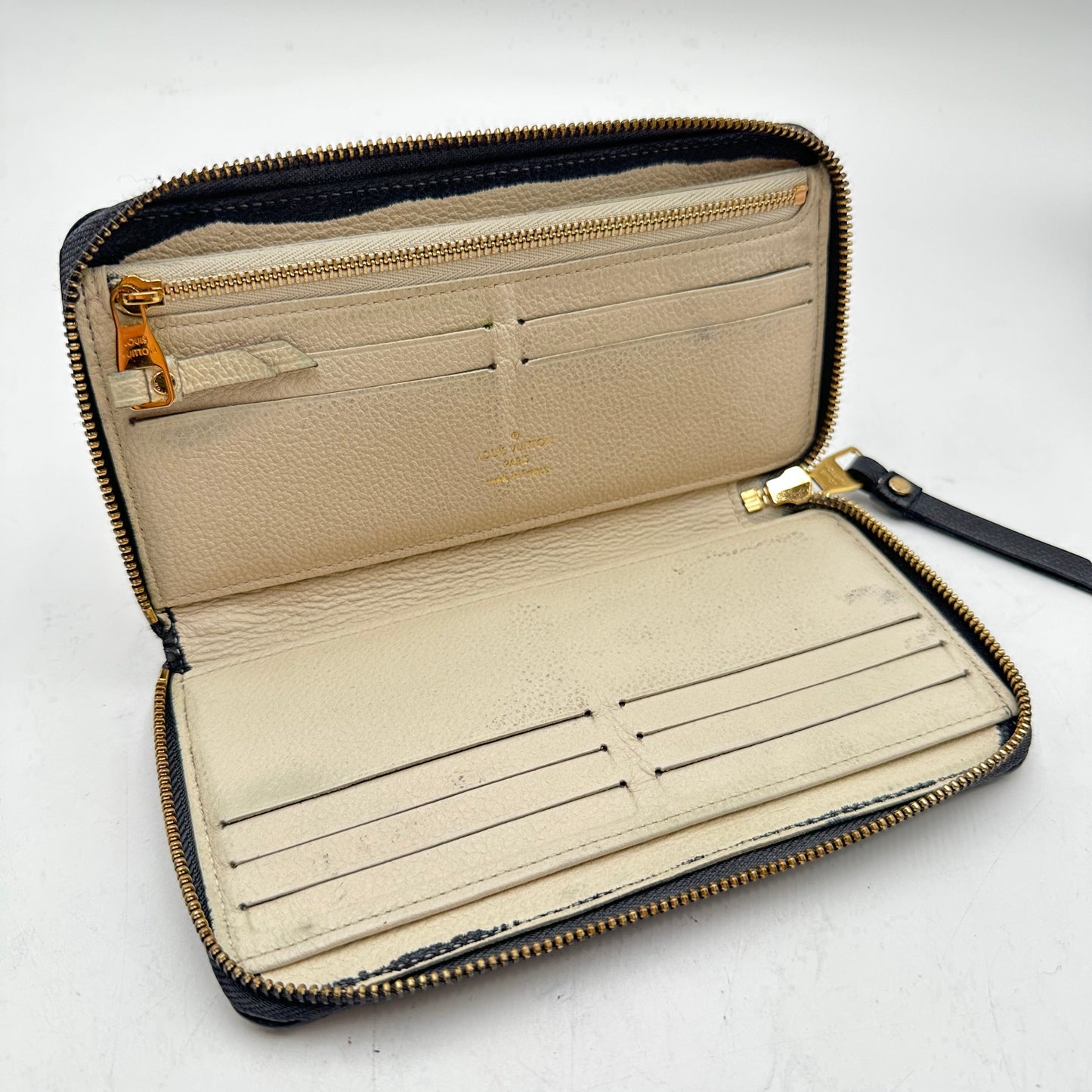 Authentic Louis Vuitton 2011 Black Empreinte Monogram Full Zipper Wallet Crossbody