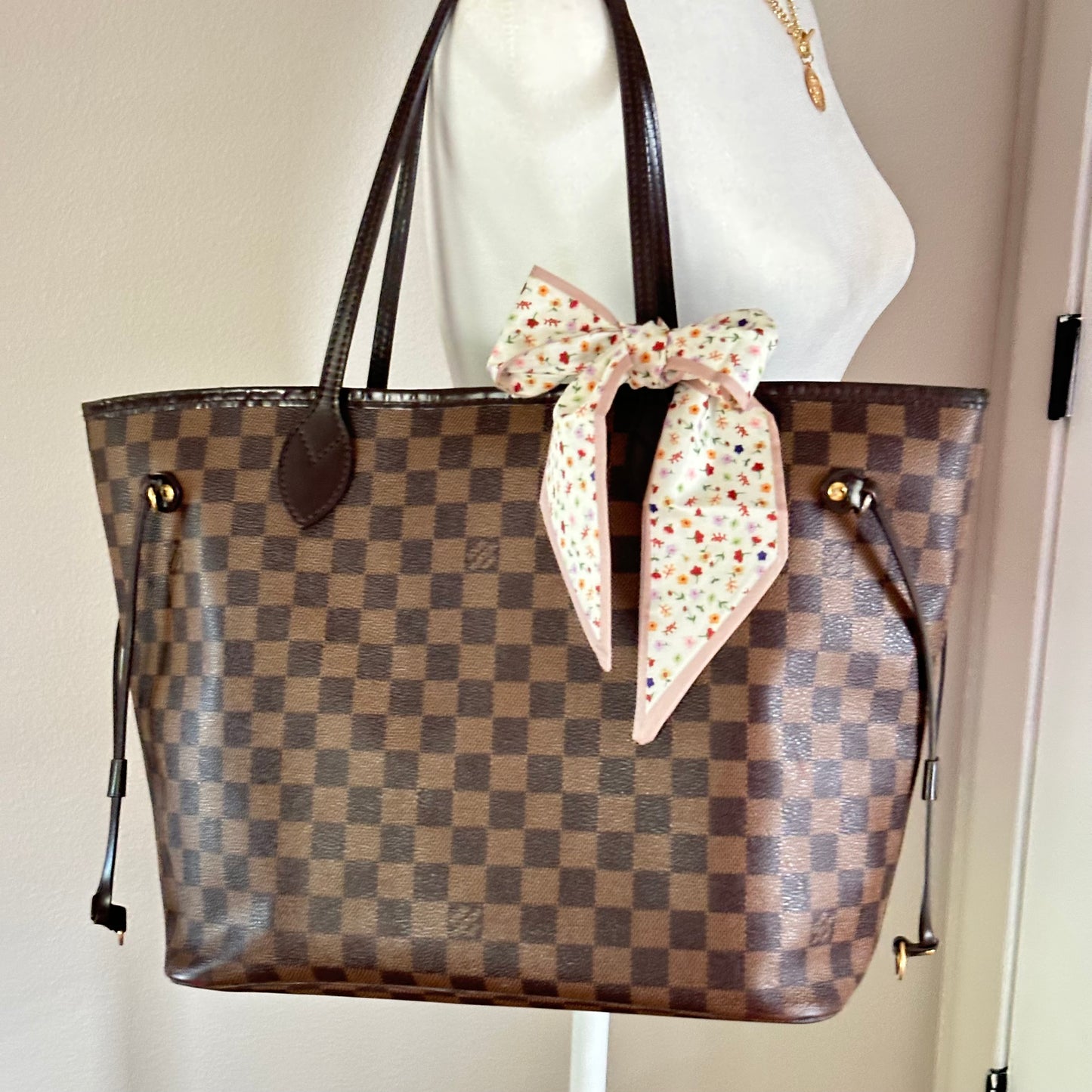 Authentic Louis Vuitton 2014 Damier Ebene Neverfull MM