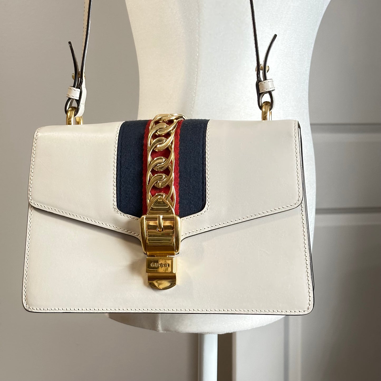 Authentic GUCCI Small Off White Sylvie