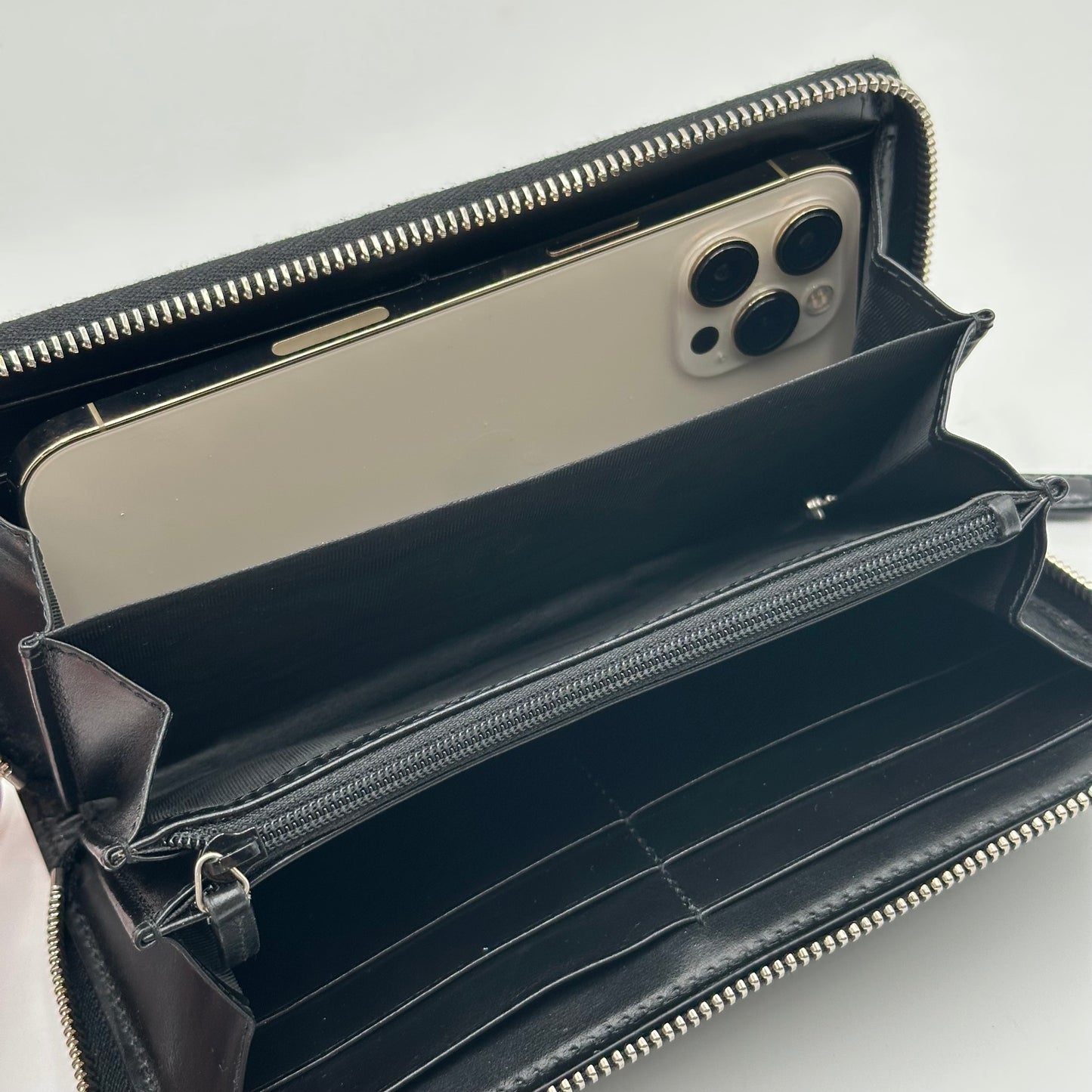 Authentic GUCCI Marmont Full Zip Wallet