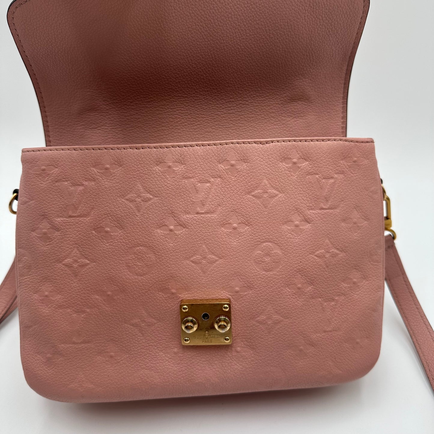 Authentic Louis Vuitton Pochette Métis Monogram Empreinte Rose Pink Crossbody
