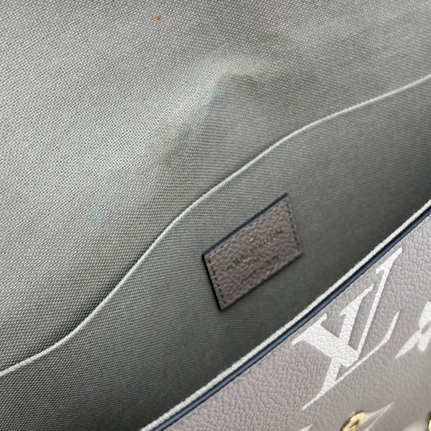 Authentic Louis Vuitton Turtledove Empreinte Felicie Pochette Crossbody