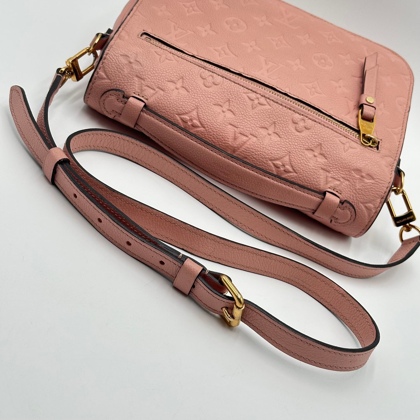 Authentic Louis Vuitton Pochette Métis Monogram Empreinte Rose Pink Crossbody