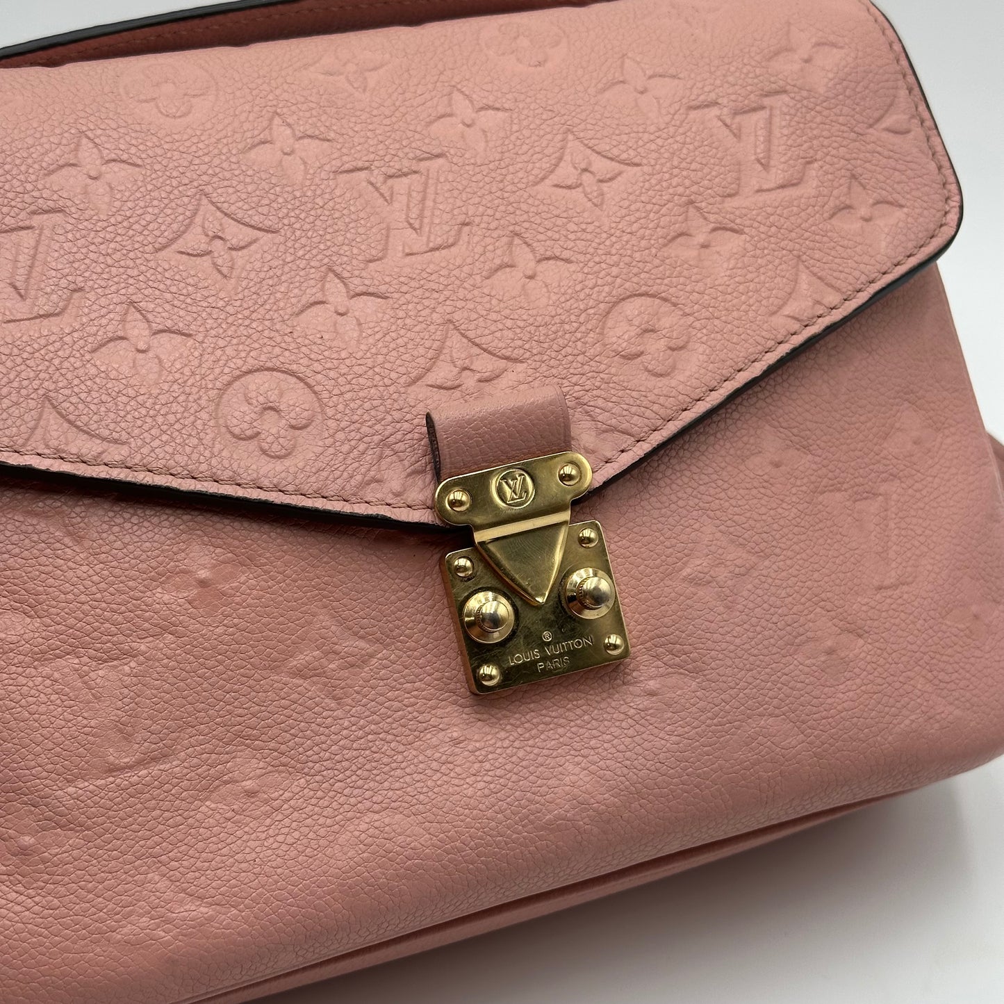 Authentic Louis Vuitton Pochette Métis Monogram Empreinte Rose Pink Crossbody