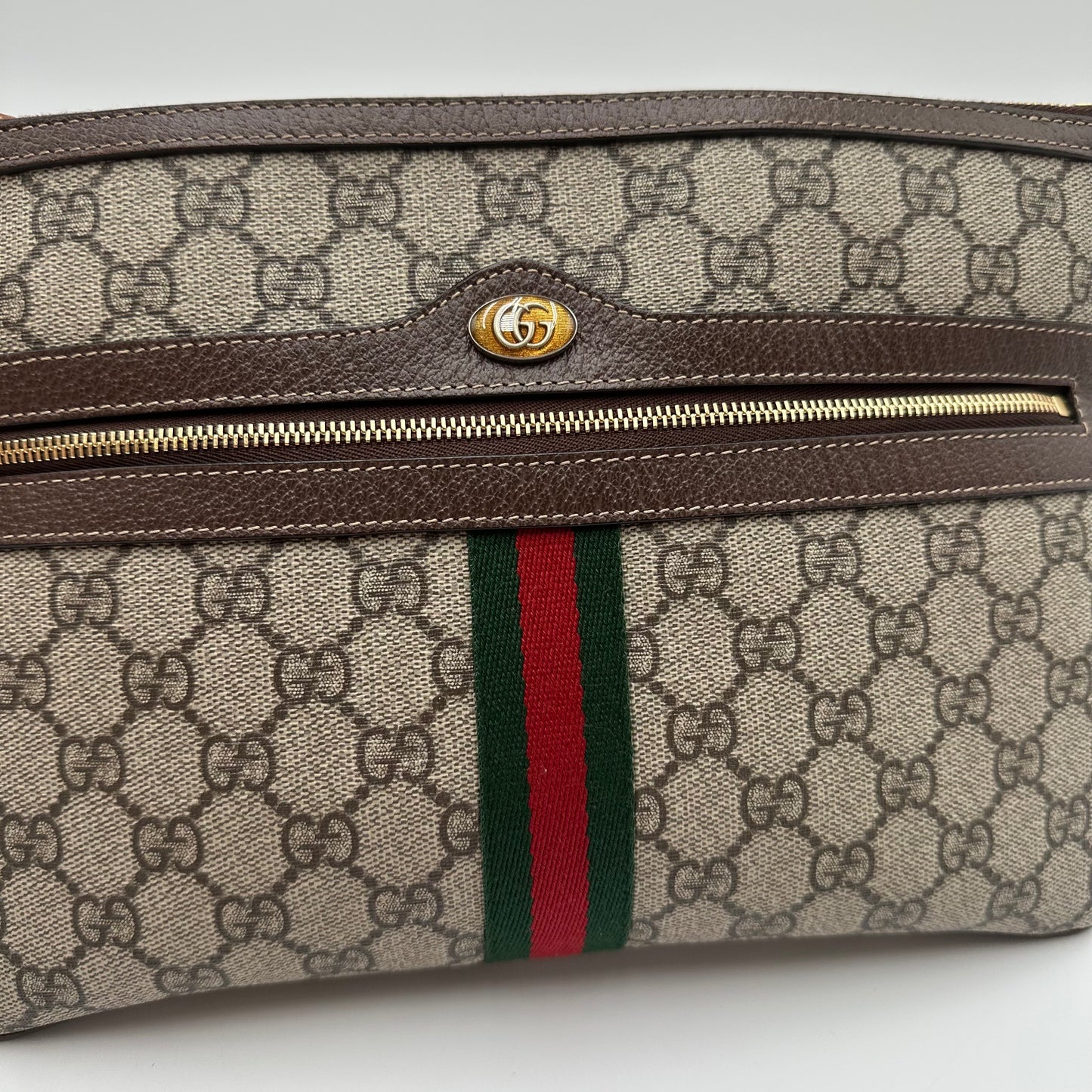 Authentic GUCCI Ophidia Supreme Zipper Clutch Crossbody