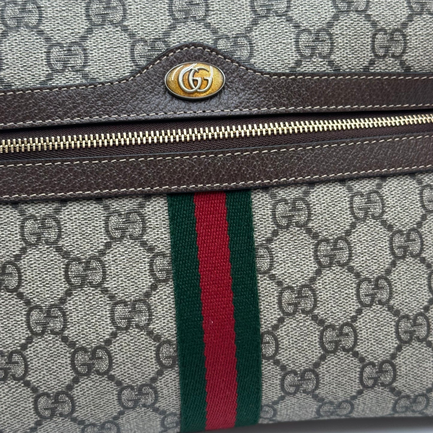Authentic GUCCI Ophidia Supreme Zipper Clutch Crossbody