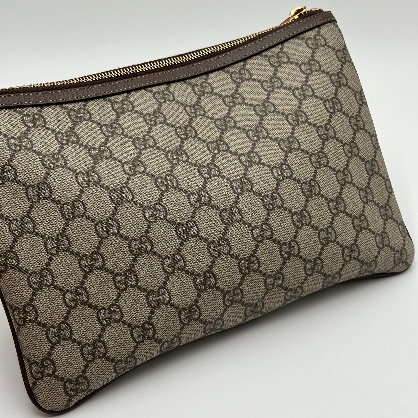 Authentic GUCCI Ophidia Supreme Zipper Clutch Crossbody