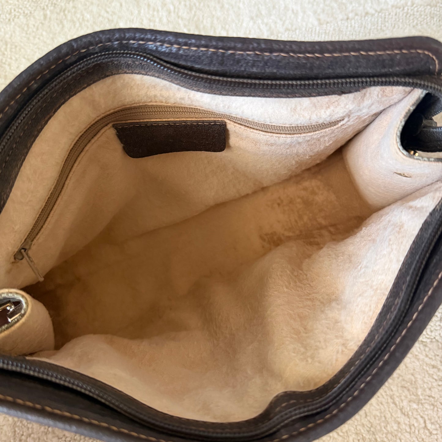 Authentic GUCCI Vintage GG Supreme Canvas Clutch