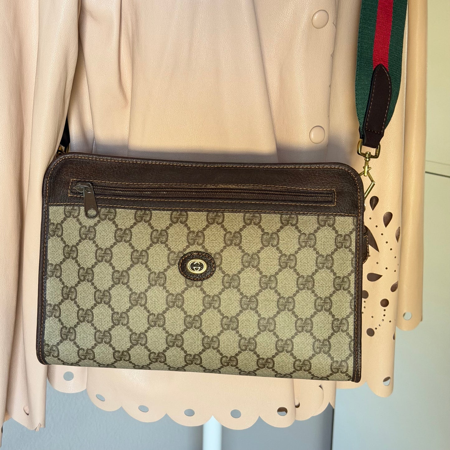 Authentic GUCCI Vintage GG Supreme Canvas Clutch