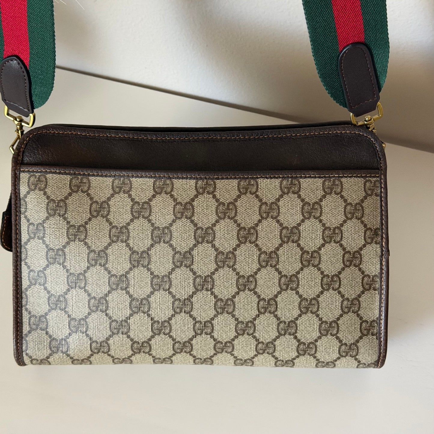 Authentic GUCCI Vintage GG Supreme Canvas Clutch