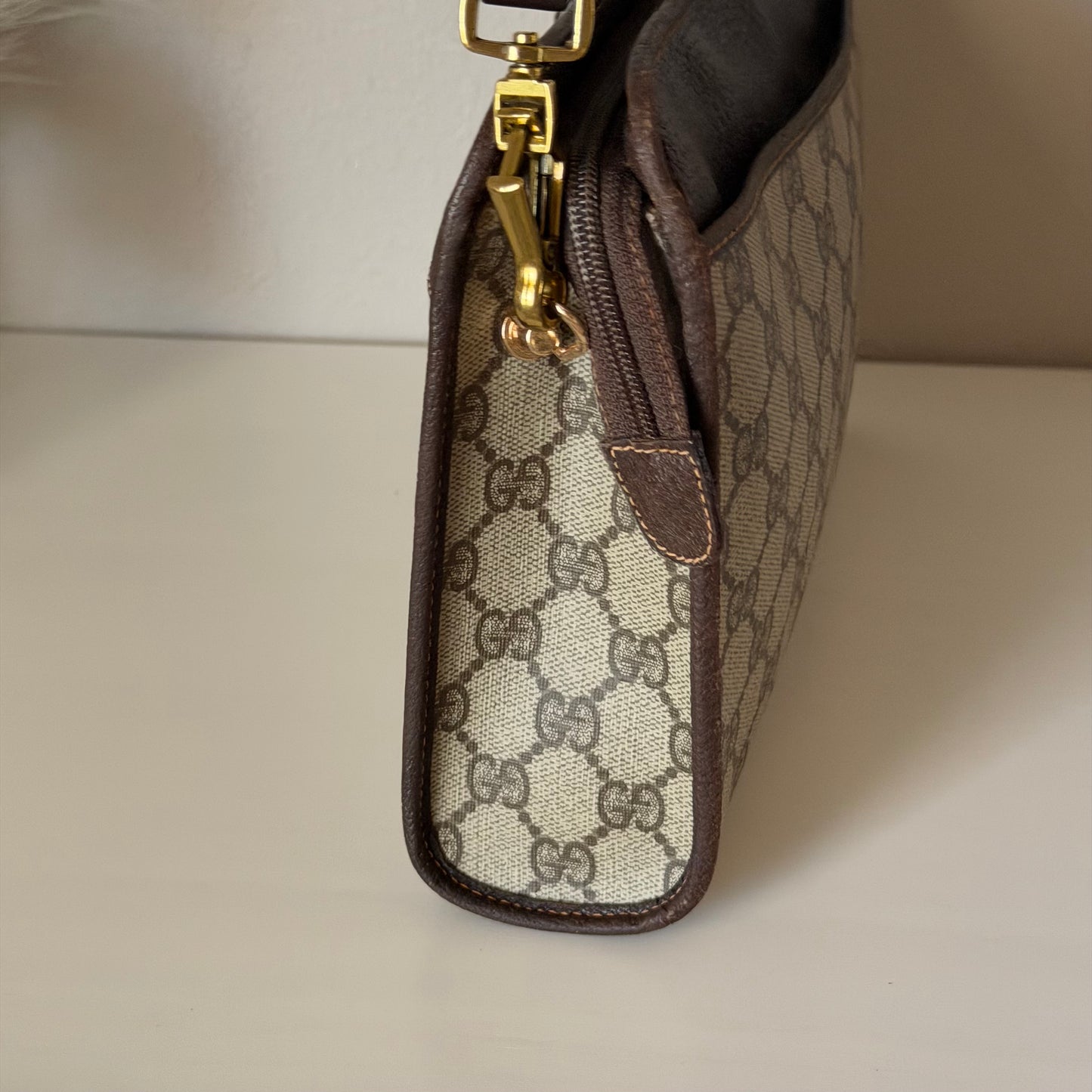 Authentic GUCCI Vintage GG Supreme Canvas Clutch