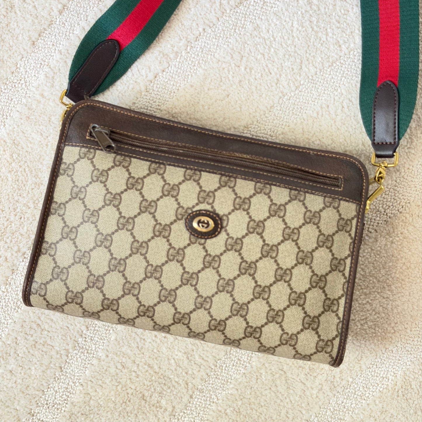 Authentic GUCCI Vintage GG Supreme Canvas Clutch