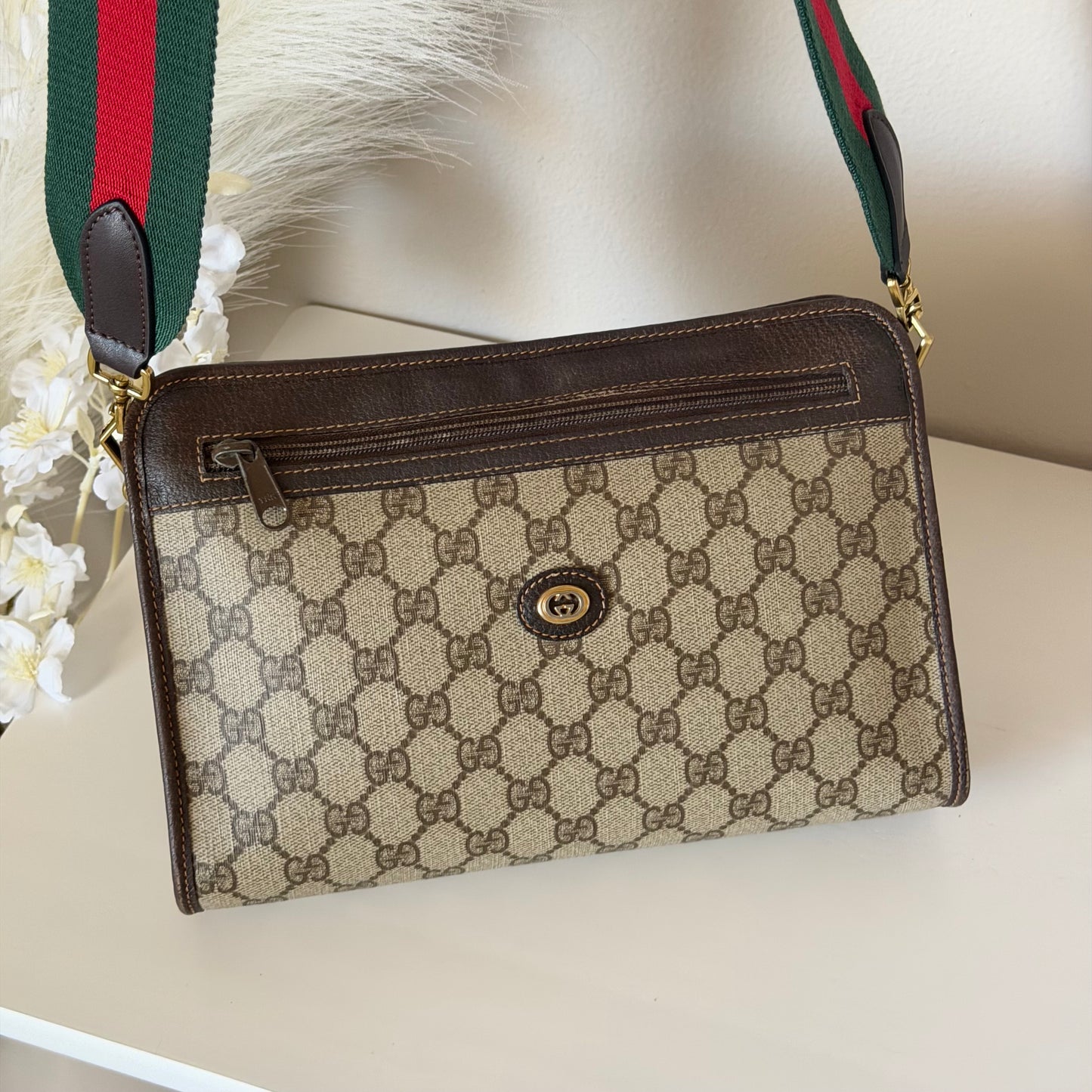 Authentic GUCCI Vintage GG Supreme Canvas Clutch