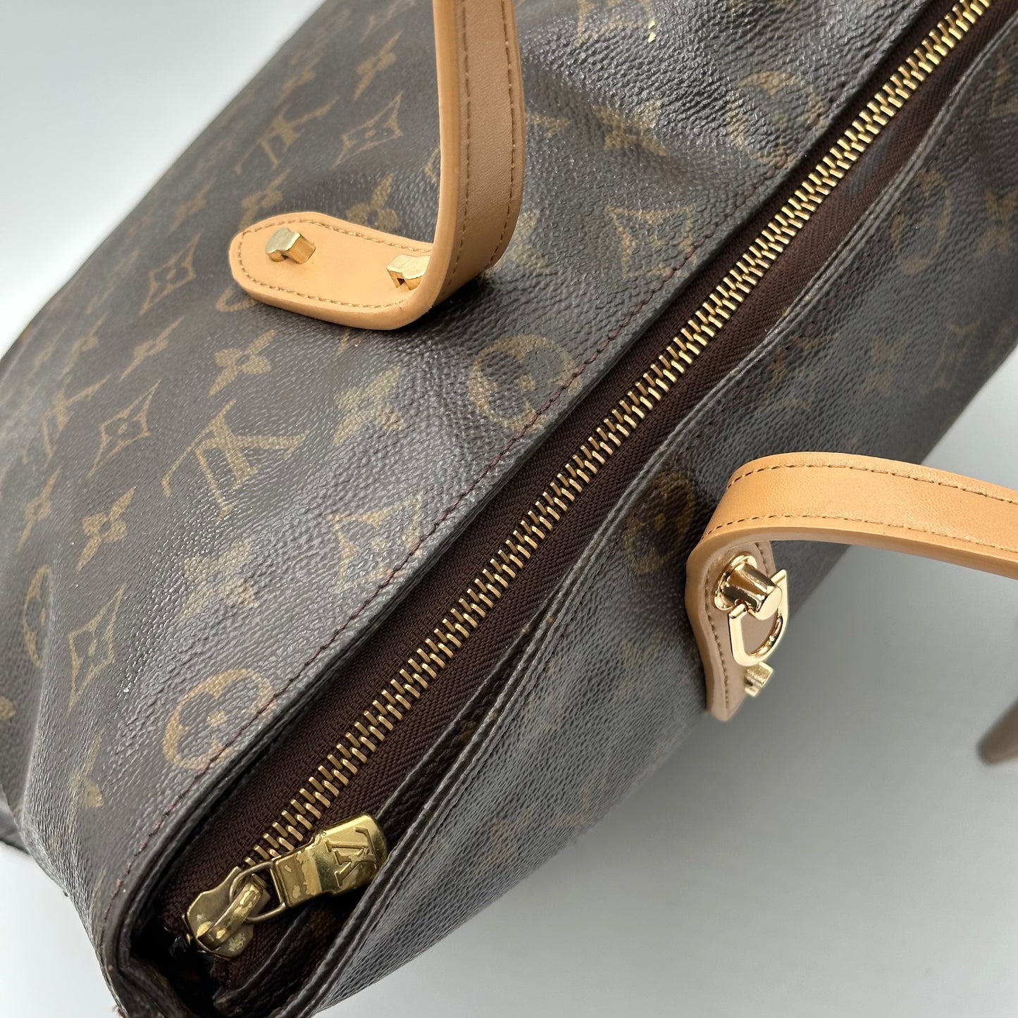 Authentic Louis Vuitton 2000 Monogram Cabas Mezzo Tote