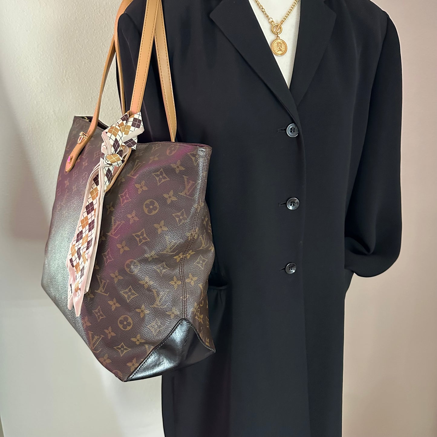 Authentic Louis Vuitton 2000 Monogram Cabas Mezzo Tote