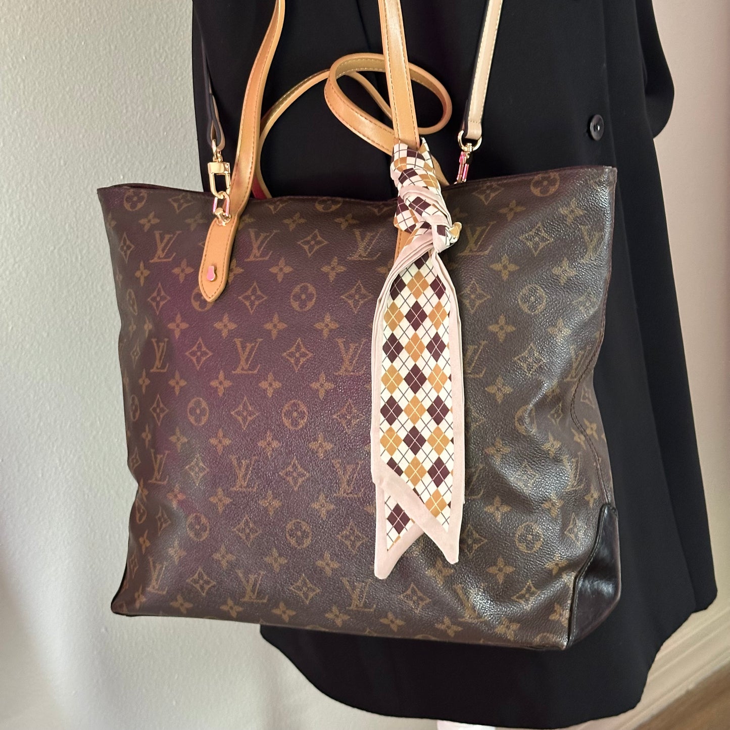 Authentic Louis Vuitton 2000 Monogram Cabas Mezzo Tote