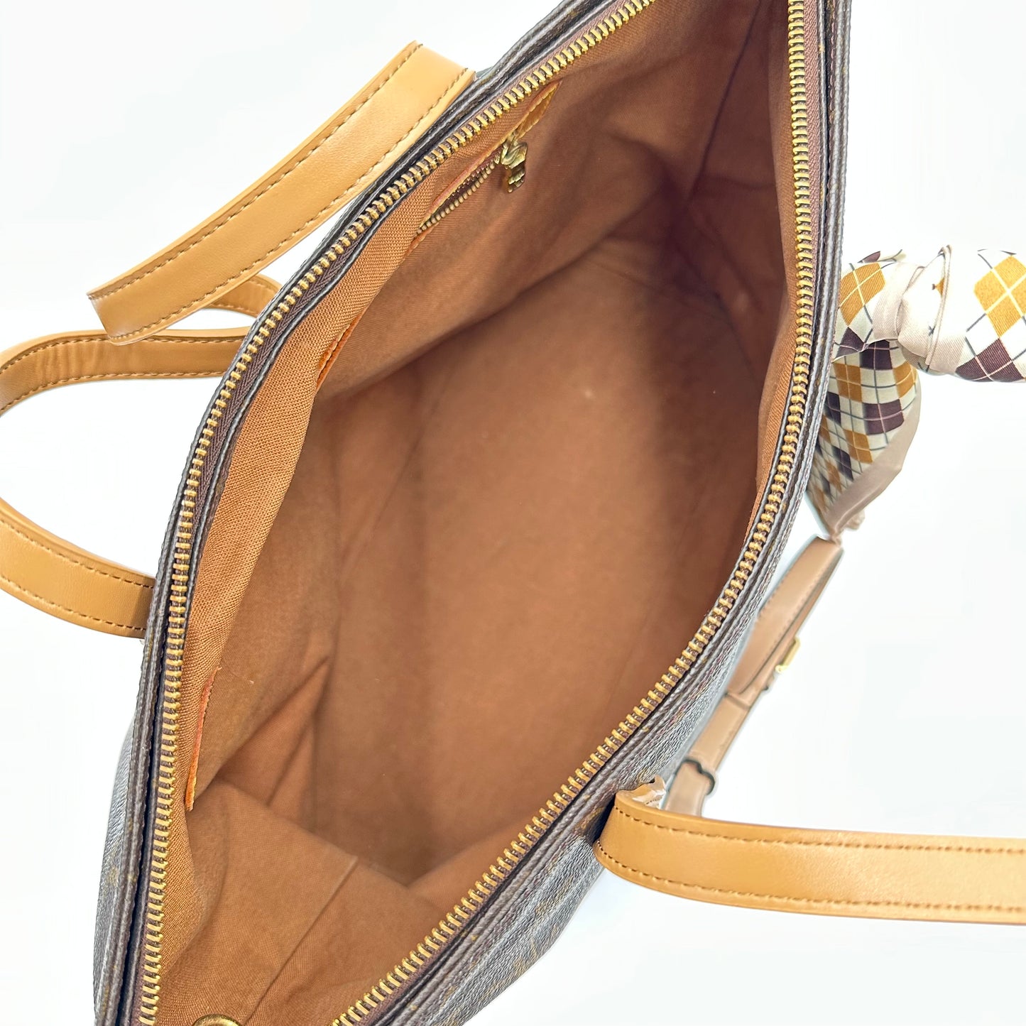 Authentic Louis Vuitton 2000 Monogram Cabas Mezzo Tote