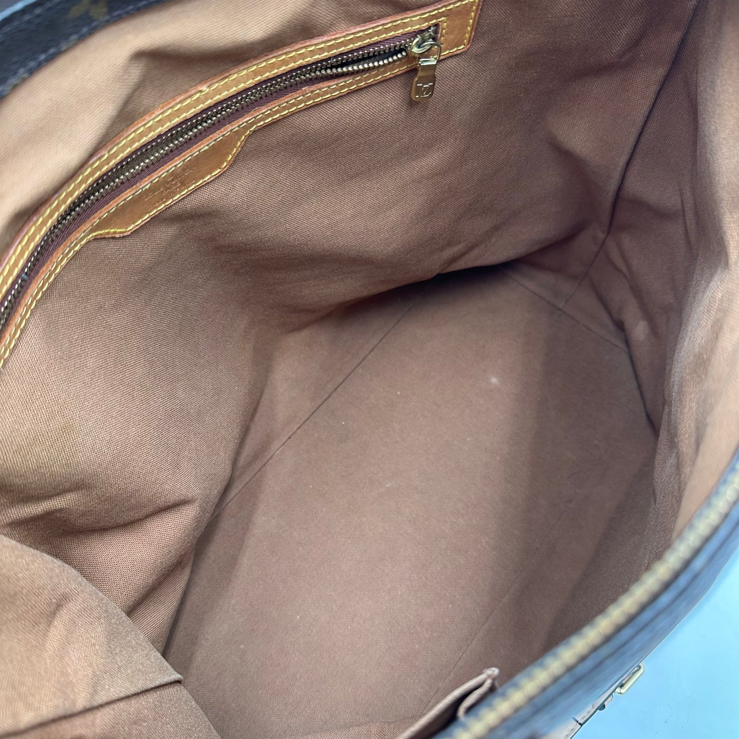 Authentic Louis Vuitton 2000 Monogram Cabas Mezzo Tote