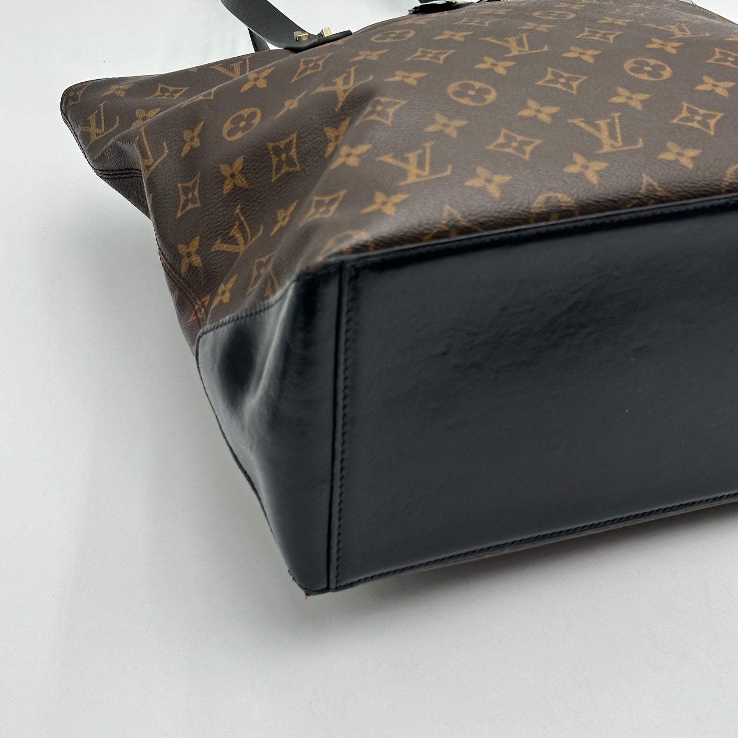 Authentic Louis Vuitton 1999 Monogram Cabas Mezzo Tote