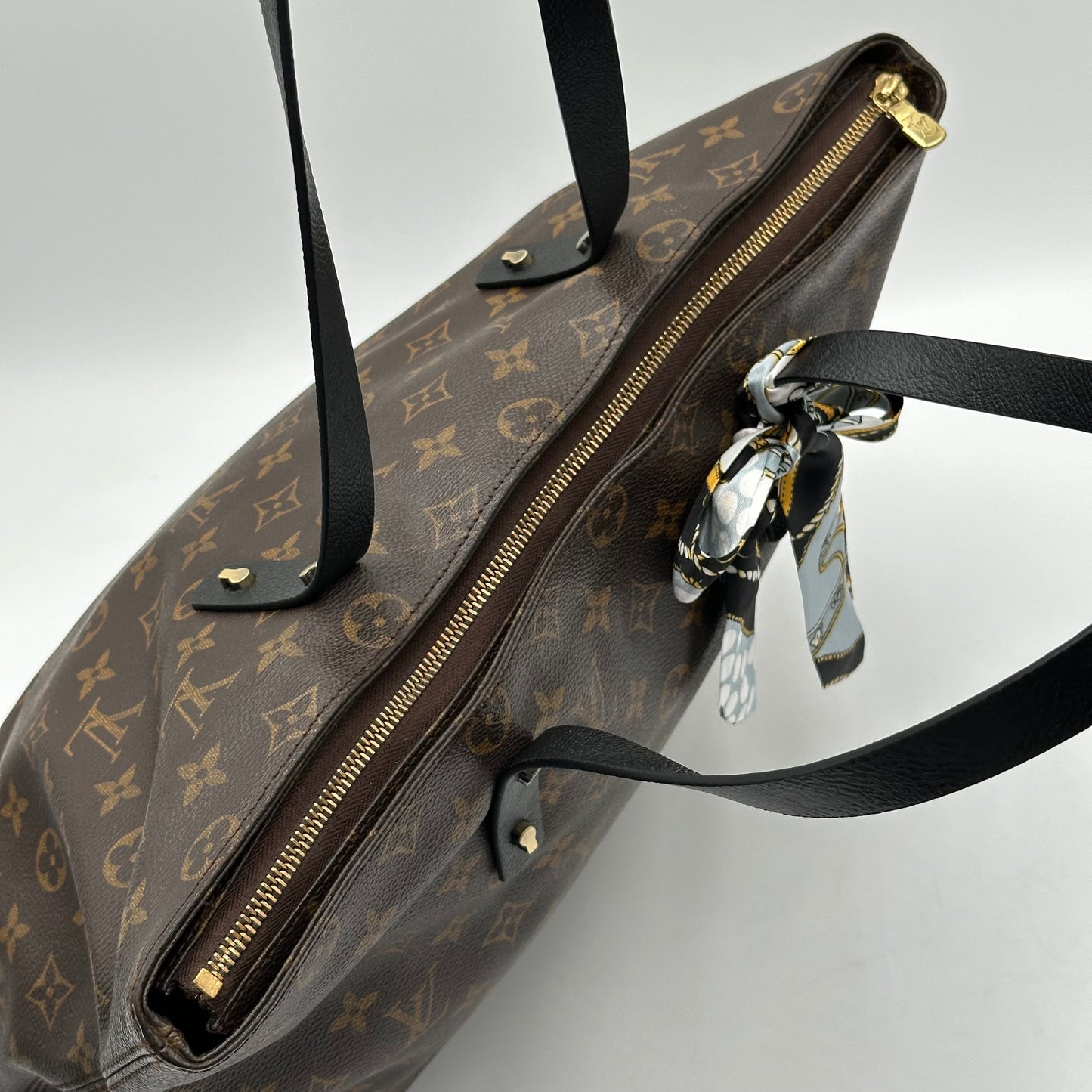 Authentic Louis Vuitton 1999 Monogram Cabas Mezzo Tote