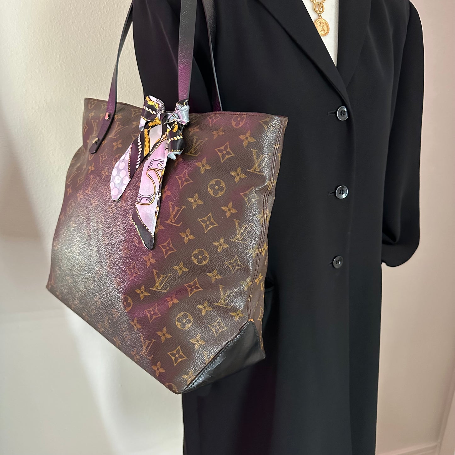 Authentic Louis Vuitton 1999 Monogram Cabas Mezzo Tote