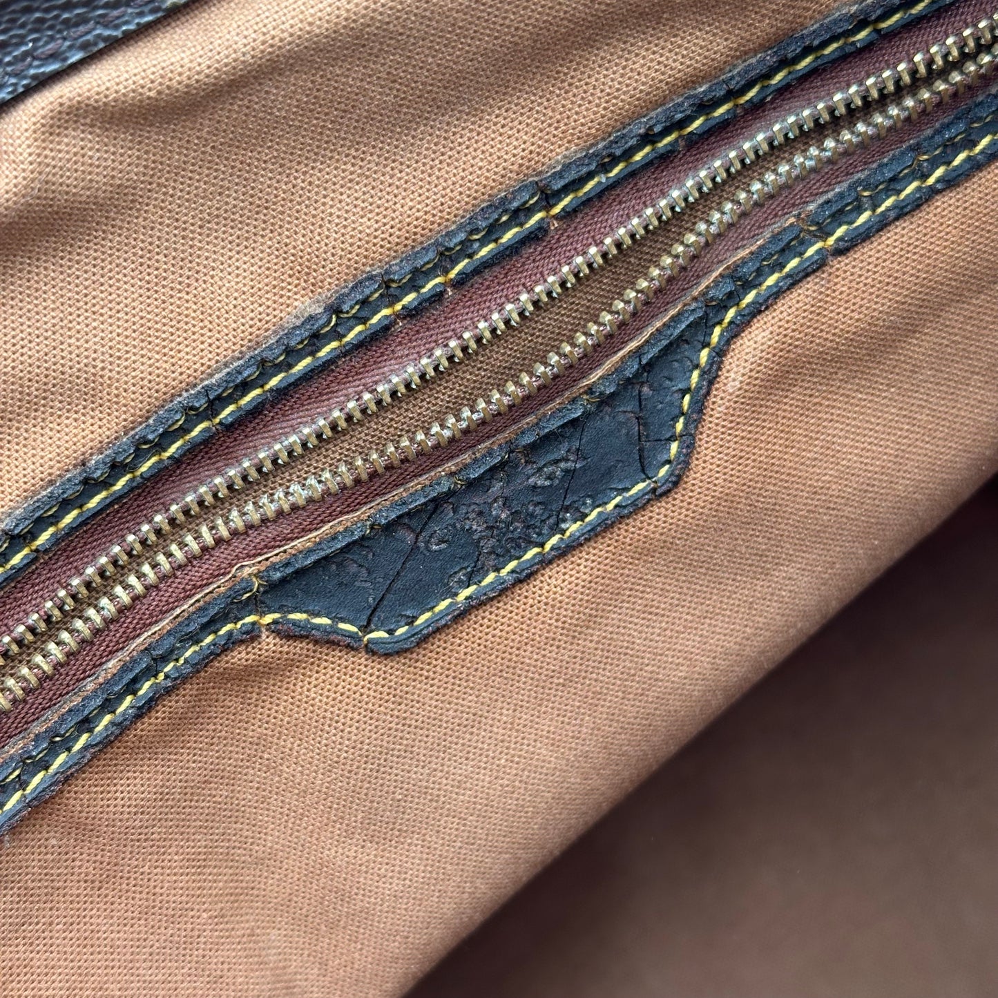 Authentic Louis Vuitton 1999 Monogram Cabas Mezzo Tote