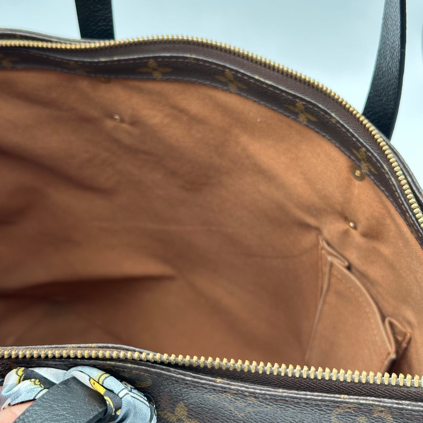 Authentic Louis Vuitton 1999 Monogram Cabas Mezzo Tote