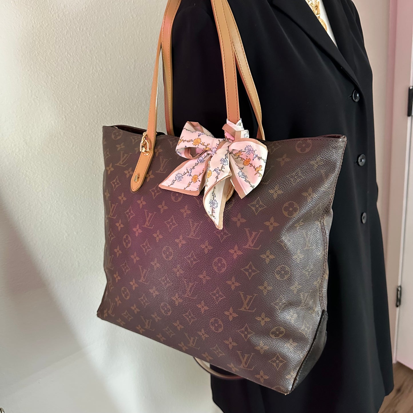 Authentic Louis Vuitton 1999 Monogram Cabas Mezzo Tote