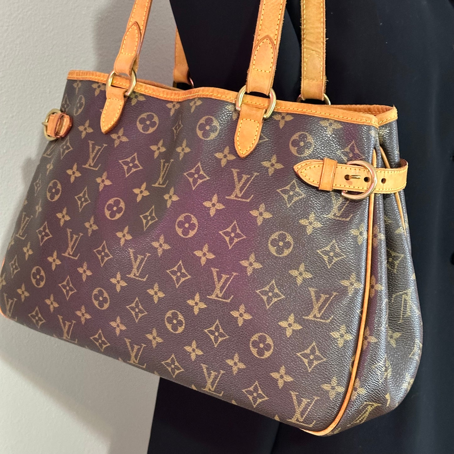 Authentic 2005 Louis Vuitton Monogram Batignolles Horizontal Tote