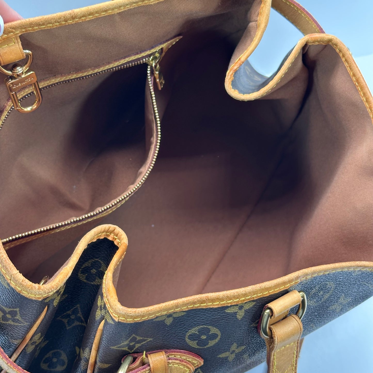 Authentic 2005 Louis Vuitton Monogram Batignolles Horizontal Tote