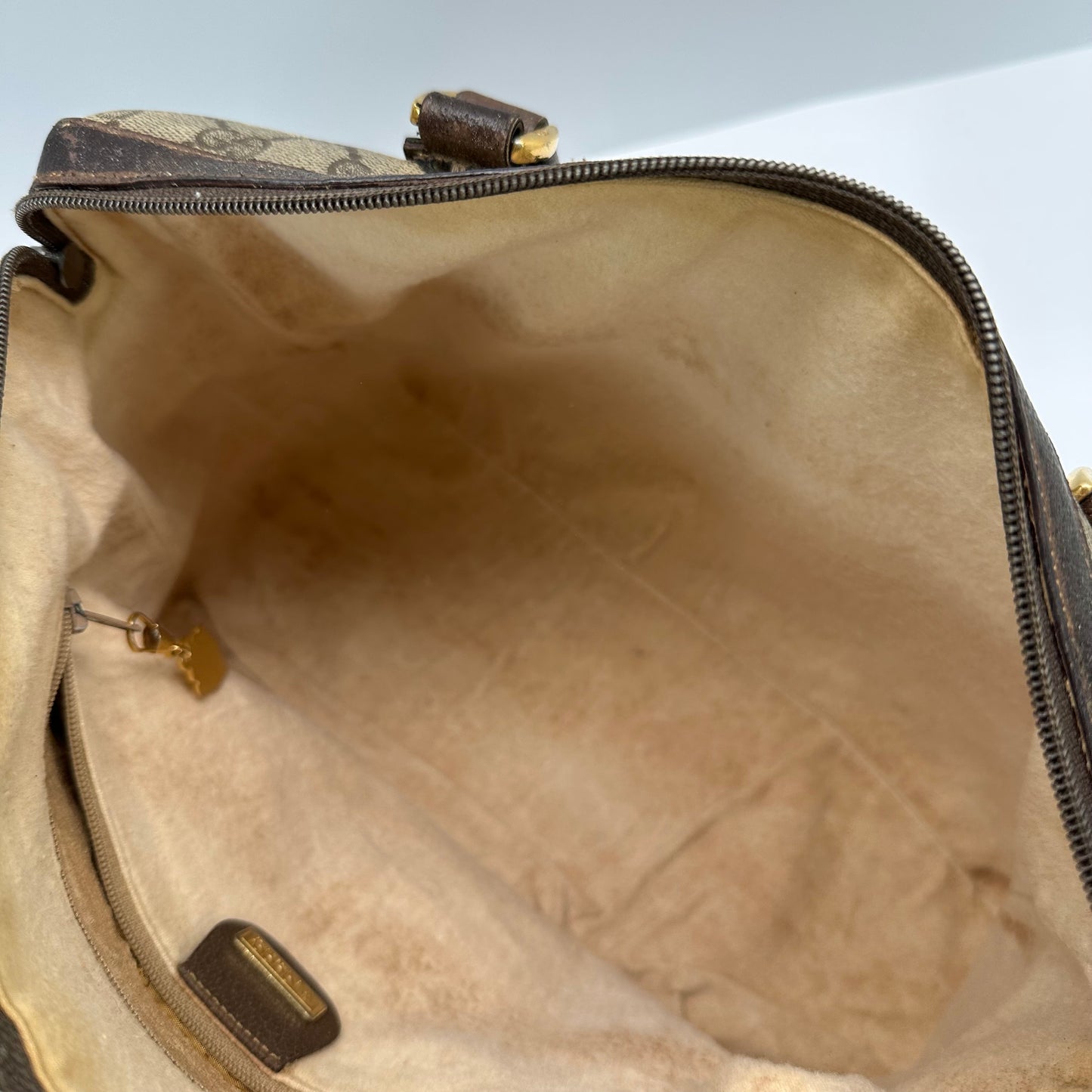 Authentic GUCCI Soho 2-Way Boston Handbag