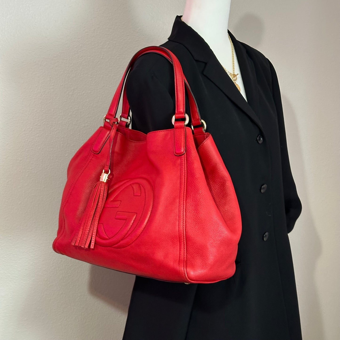 Authentic GUCCI Red Pebbled Leather Soho Top Handle Tote Bag