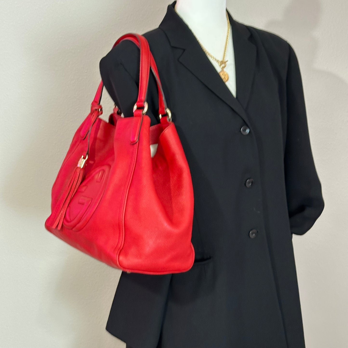 Authentic GUCCI Red Pebbled Leather Soho Top Handle Tote Bag