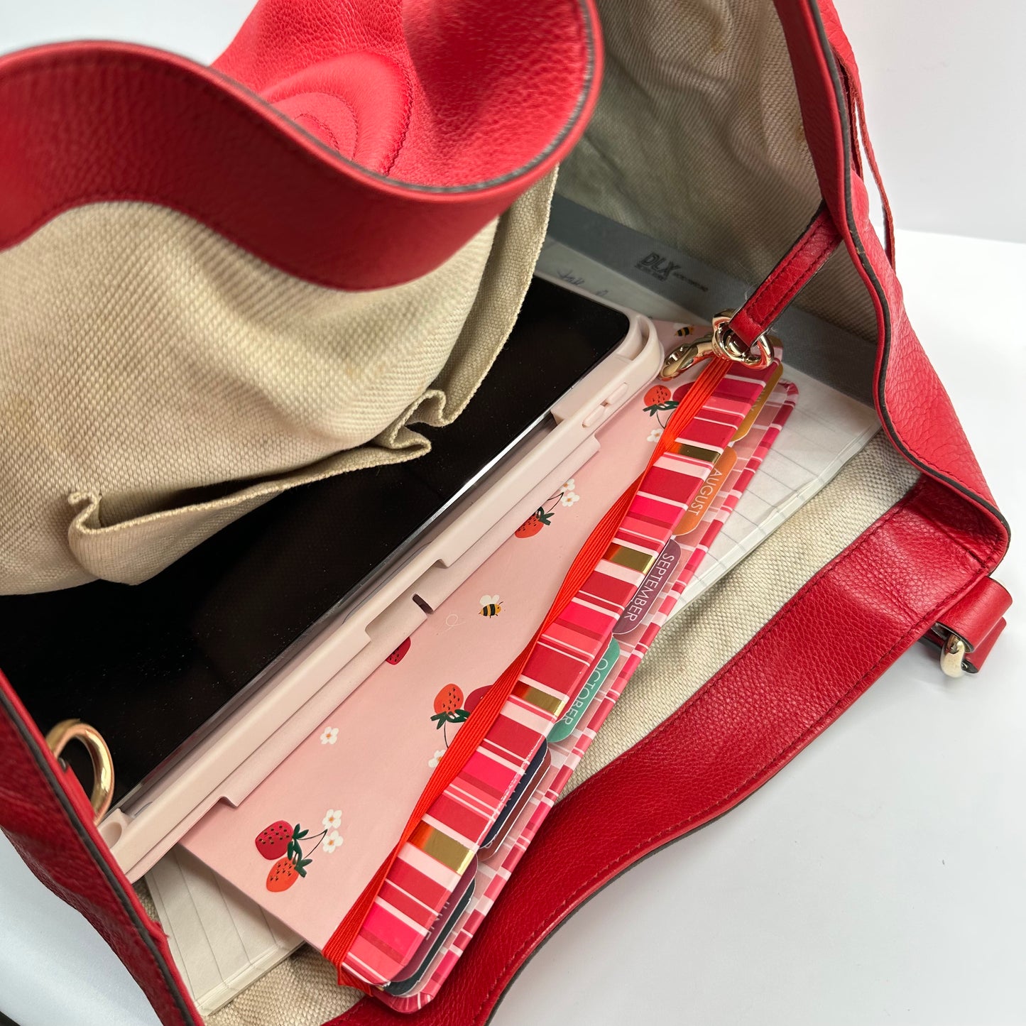 Authentic GUCCI Red Pebbled Leather Soho Top Handle Tote Bag