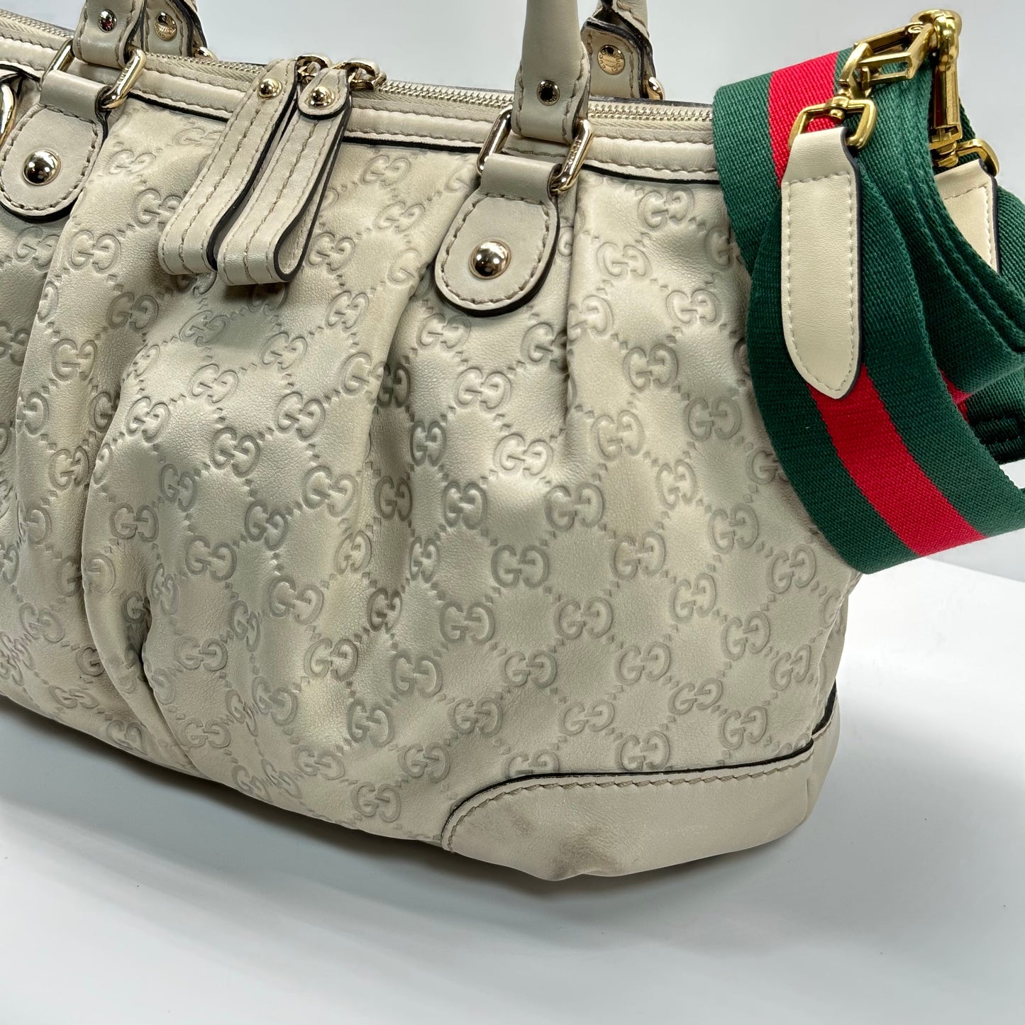 Authentic GUCCI Guccissima Medium Sukey Top Handle Bag