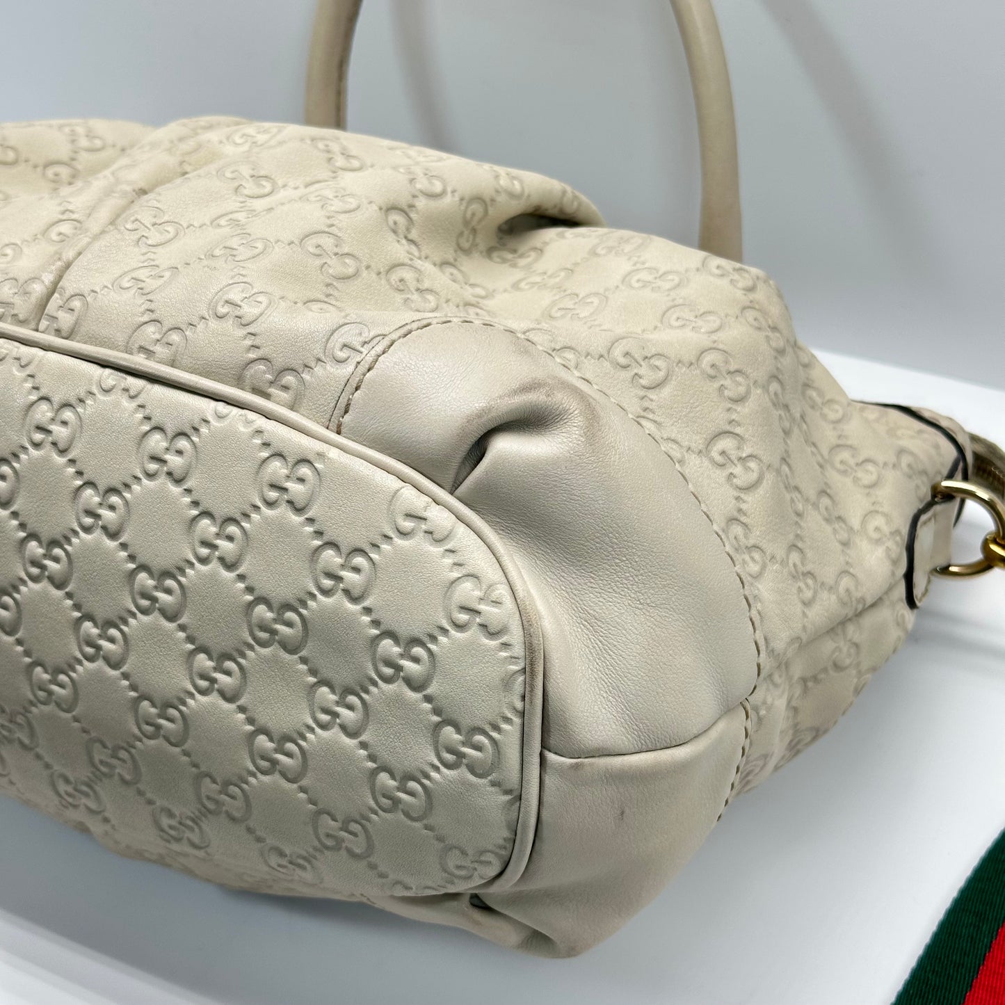 Authentic GUCCI Guccissima Medium Sukey Top Handle Bag