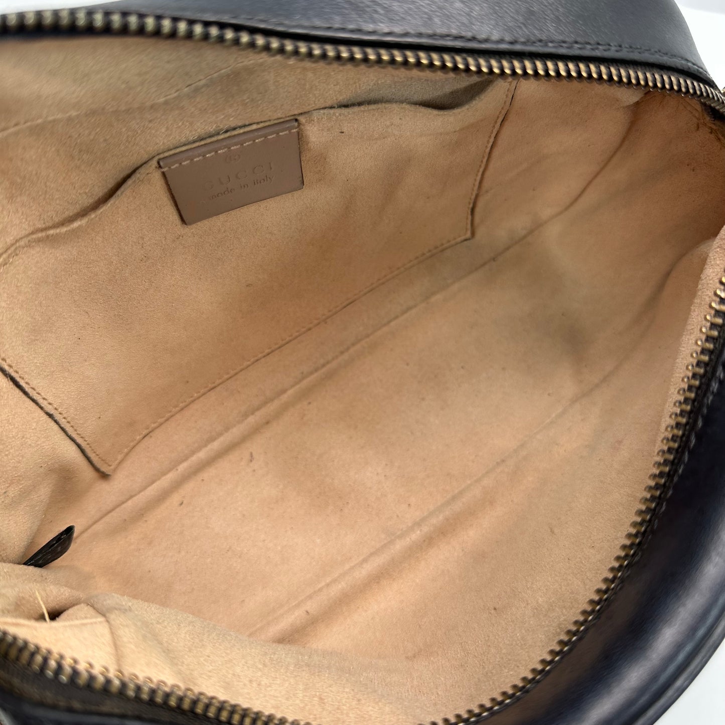 Authentic GUCCI Marmont Camera Crossbody