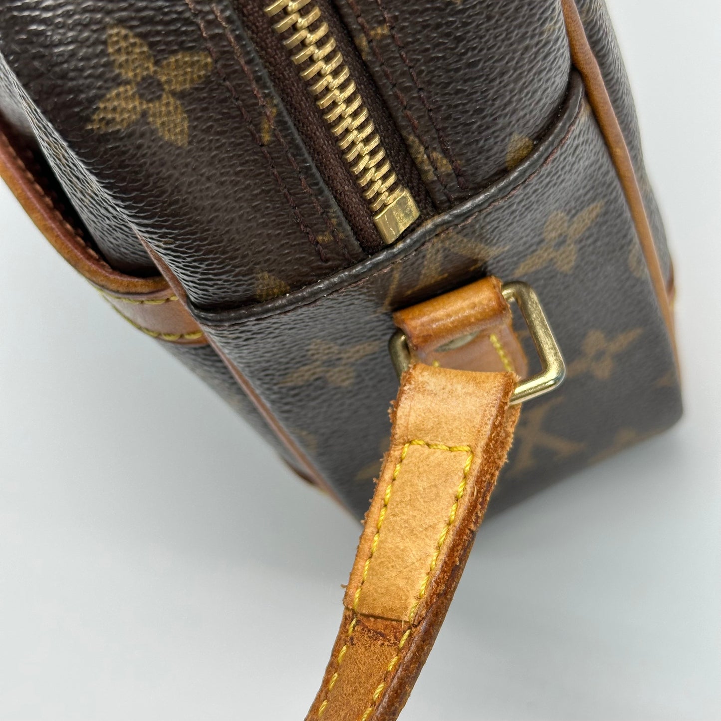 Authentic Louis Vuitton 2003 Monogram Trocadero 27 Crossbody