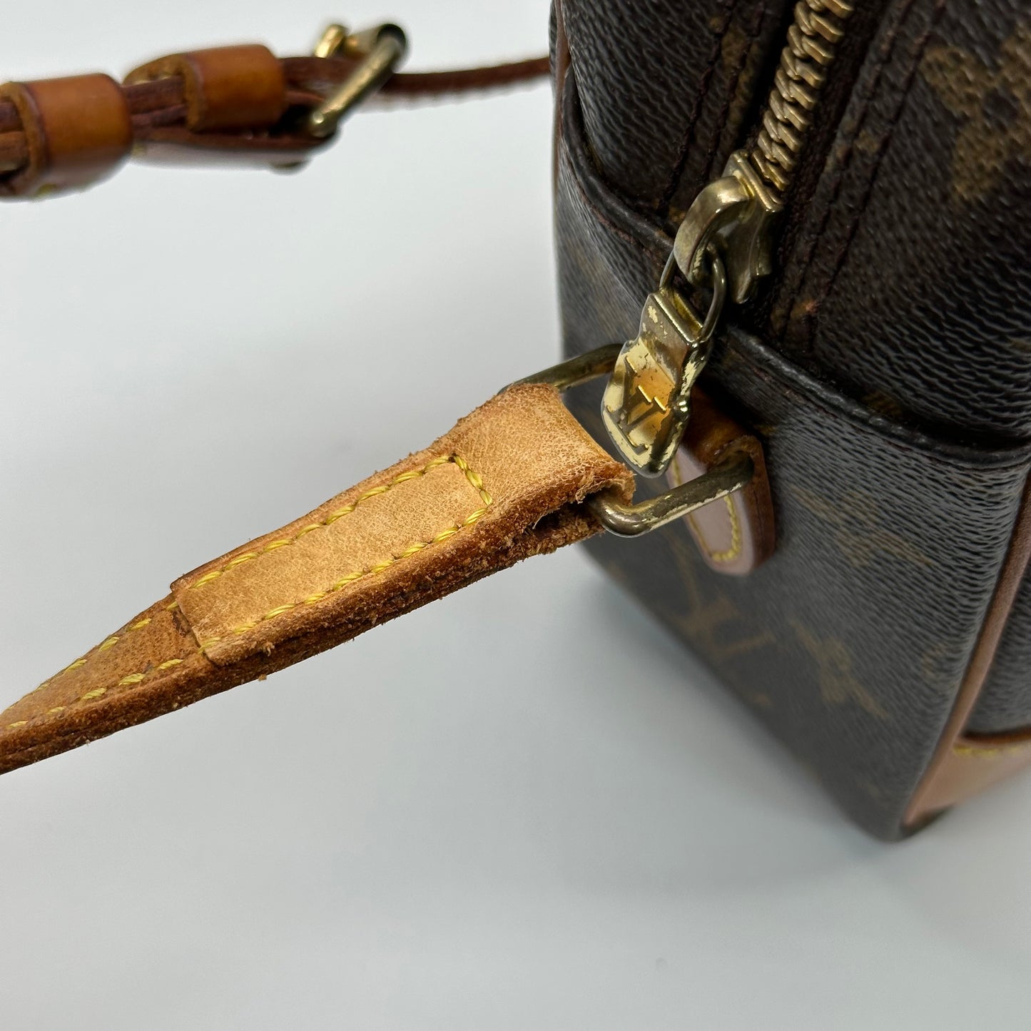 Authentic Louis Vuitton 2003 Monogram Trocadero 27 Crossbody